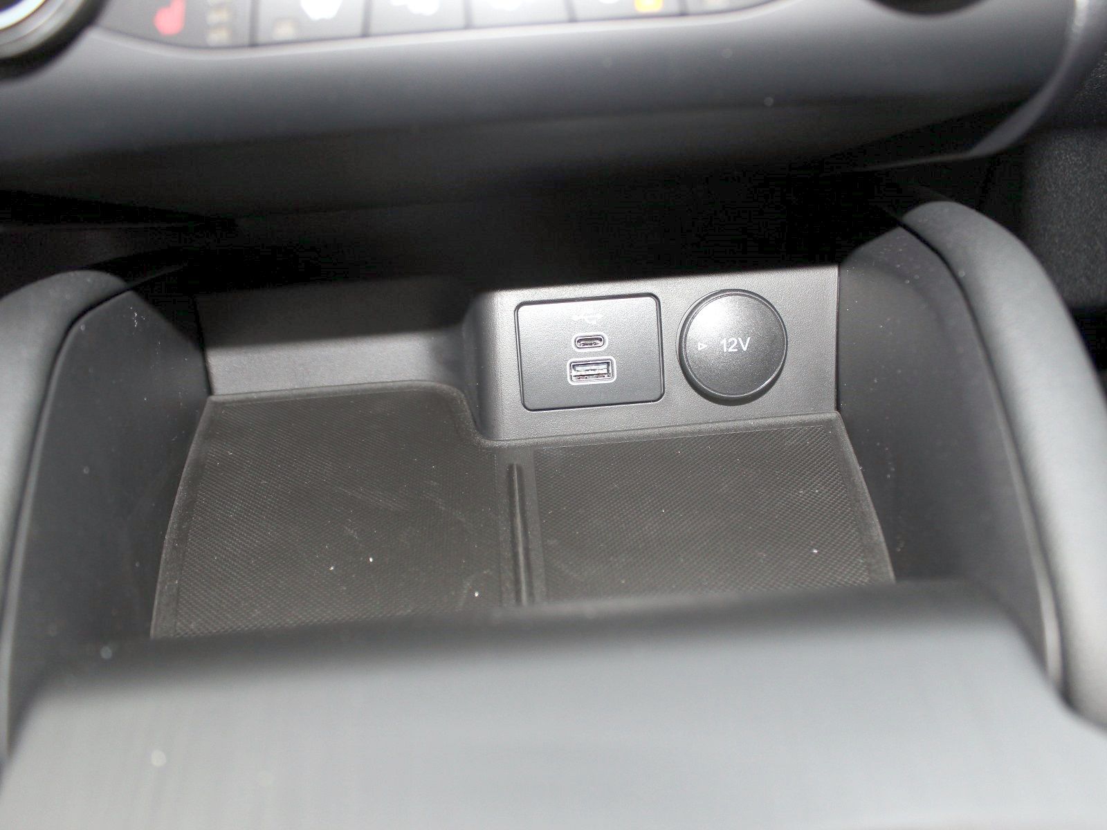 Fahrzeugabbildung Ford Kuga Titanium 2,0 TD EcoBlue