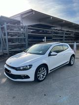 Volkswagen Scirocco 1.4 TSI DSG Standard - Volkswagen Scirocco Standard mit Benzin-Antrieb