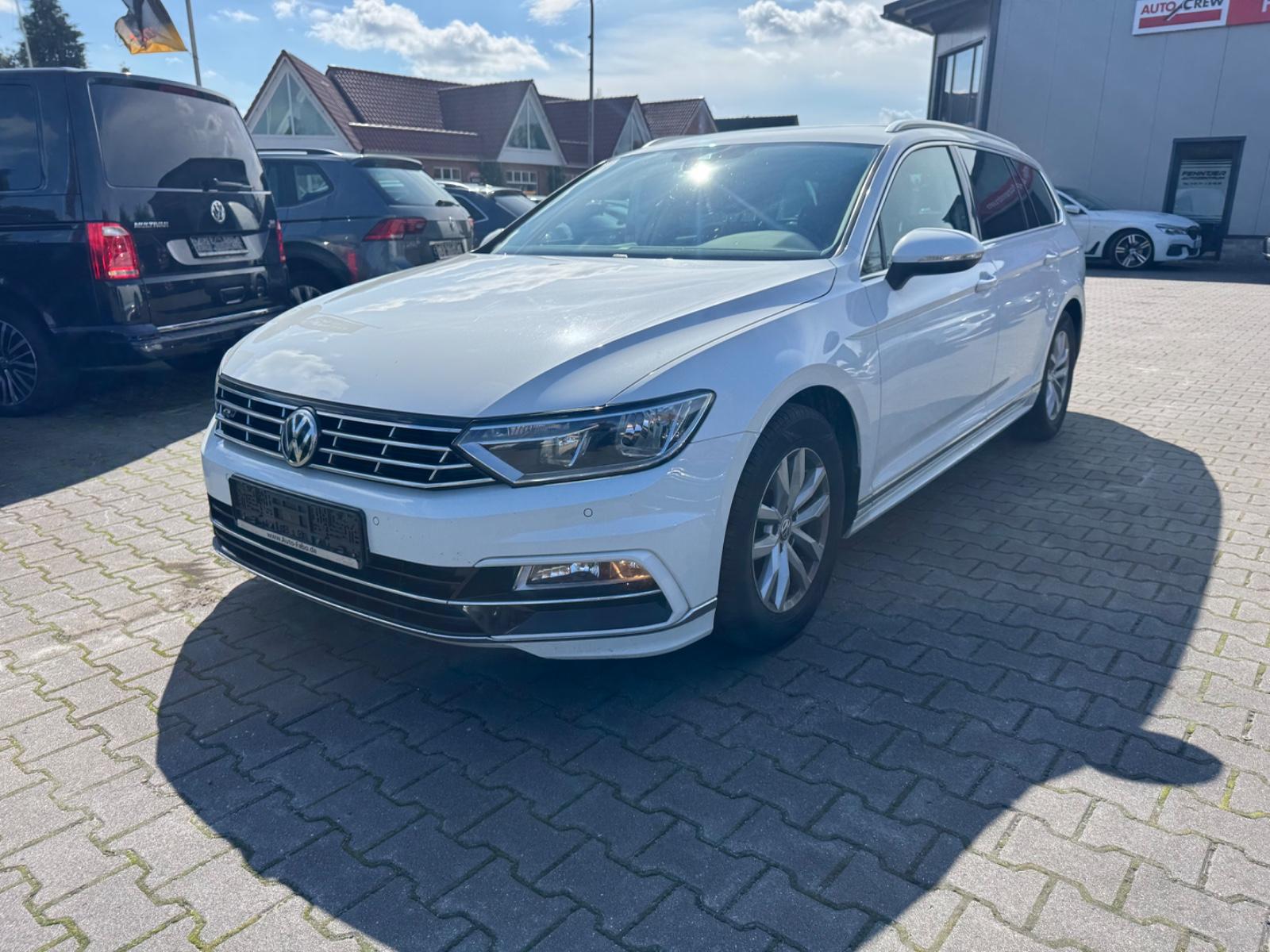 Volkswagen PassatVariant R-Line ACC MFL Navi Kamera AHK TOP