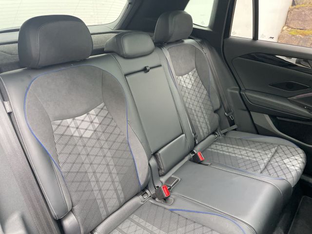 Tiguan 1.5 eTSI DSG R-Line Pano/360°CAM/AHK/H&K 