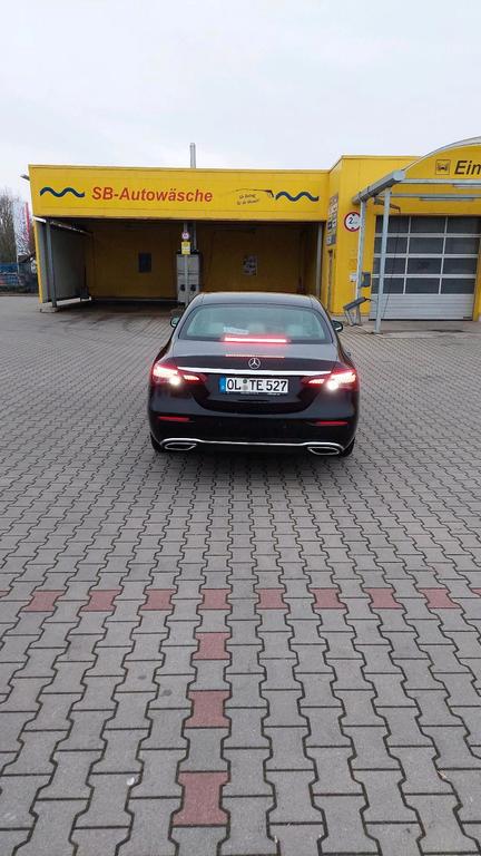 Mercedes-Benz E 200