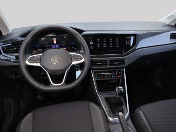 Volkswagen Polo VI ''Team Edition'' 1.0 TSI 5-Gang Anschlus