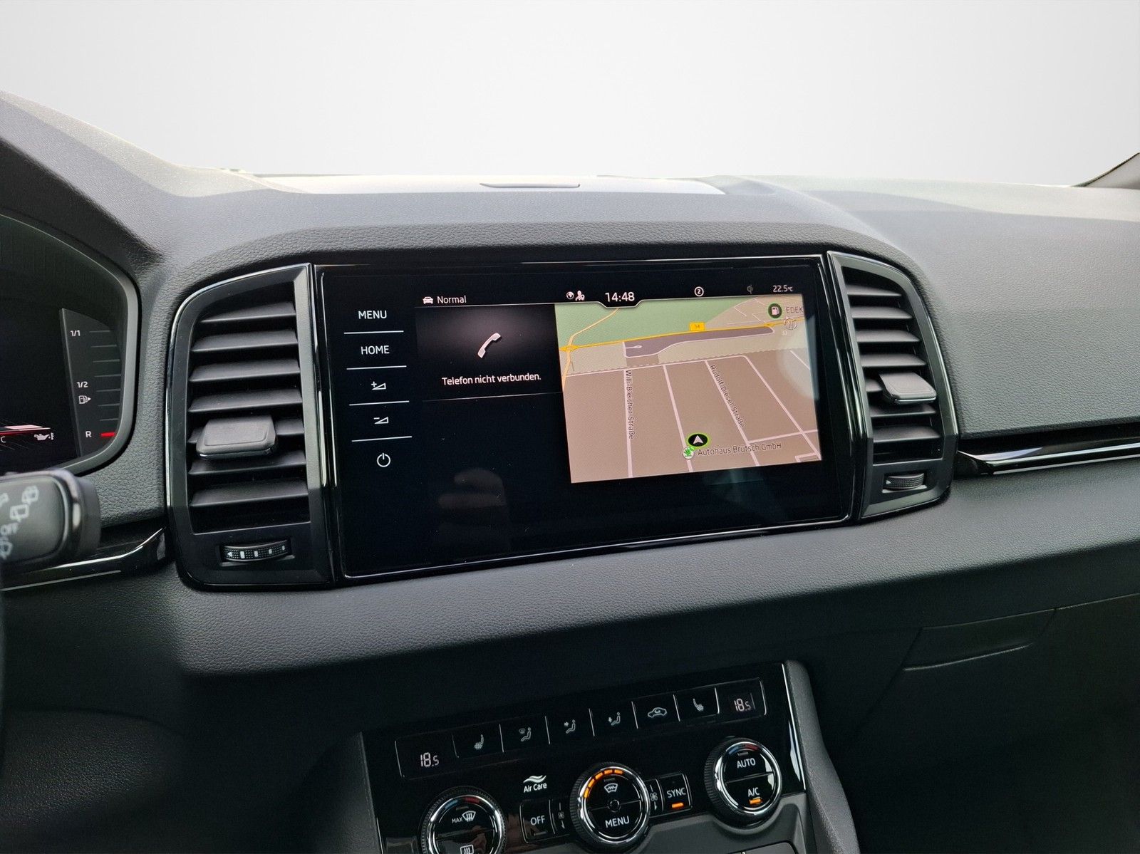 SKODA Karoq 1.5 TSI Sportline DSG / ACC / KAMERA / COL - Image 13