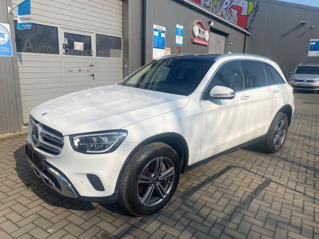 Mercedes-Benz GLC 300 de 4Matic/Panorama/AHK