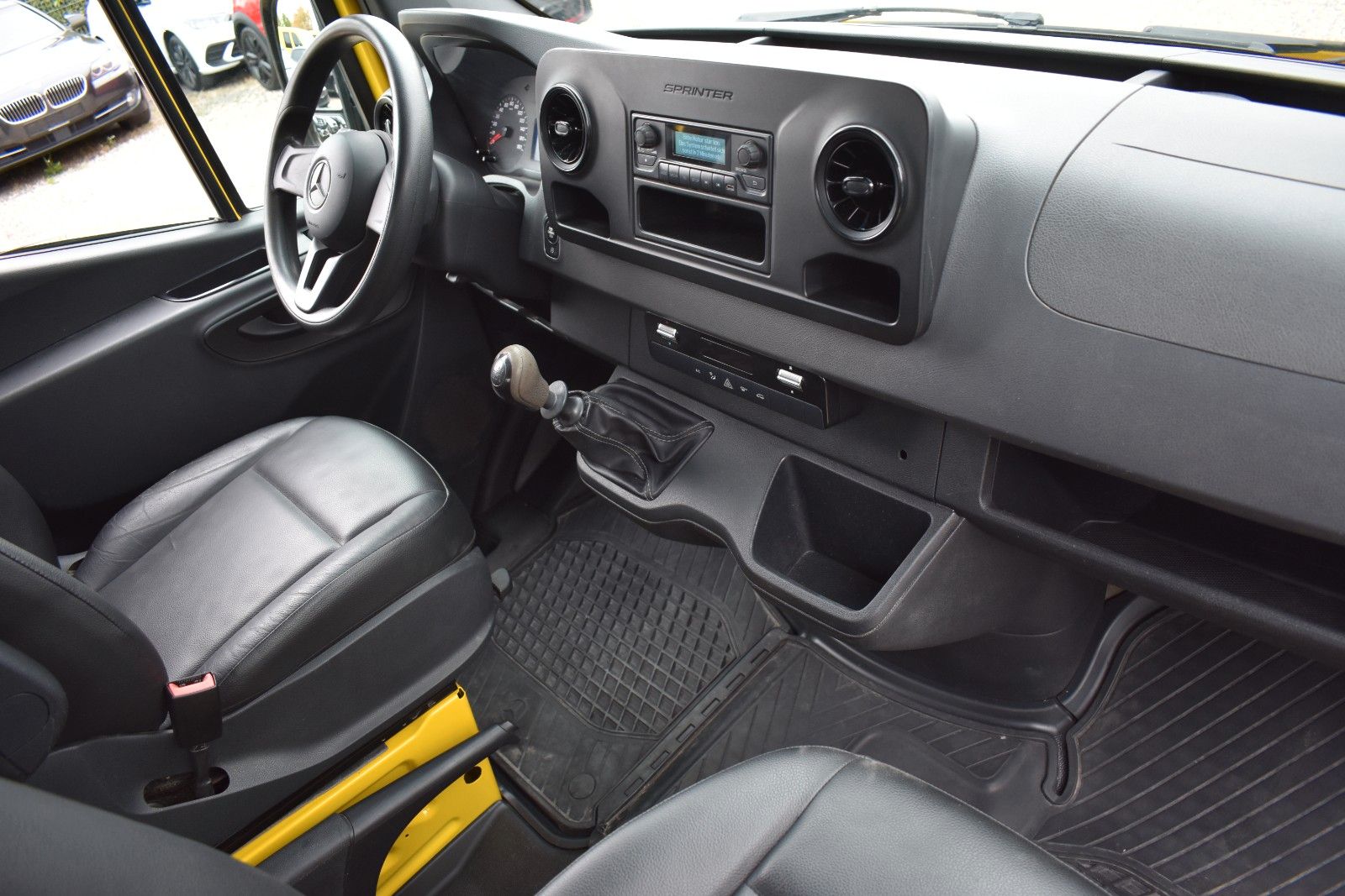 Fahrzeugabbildung Mercedes-Benz Sprinter III Pritsche DoKa RWD/KLIMA/AHK
