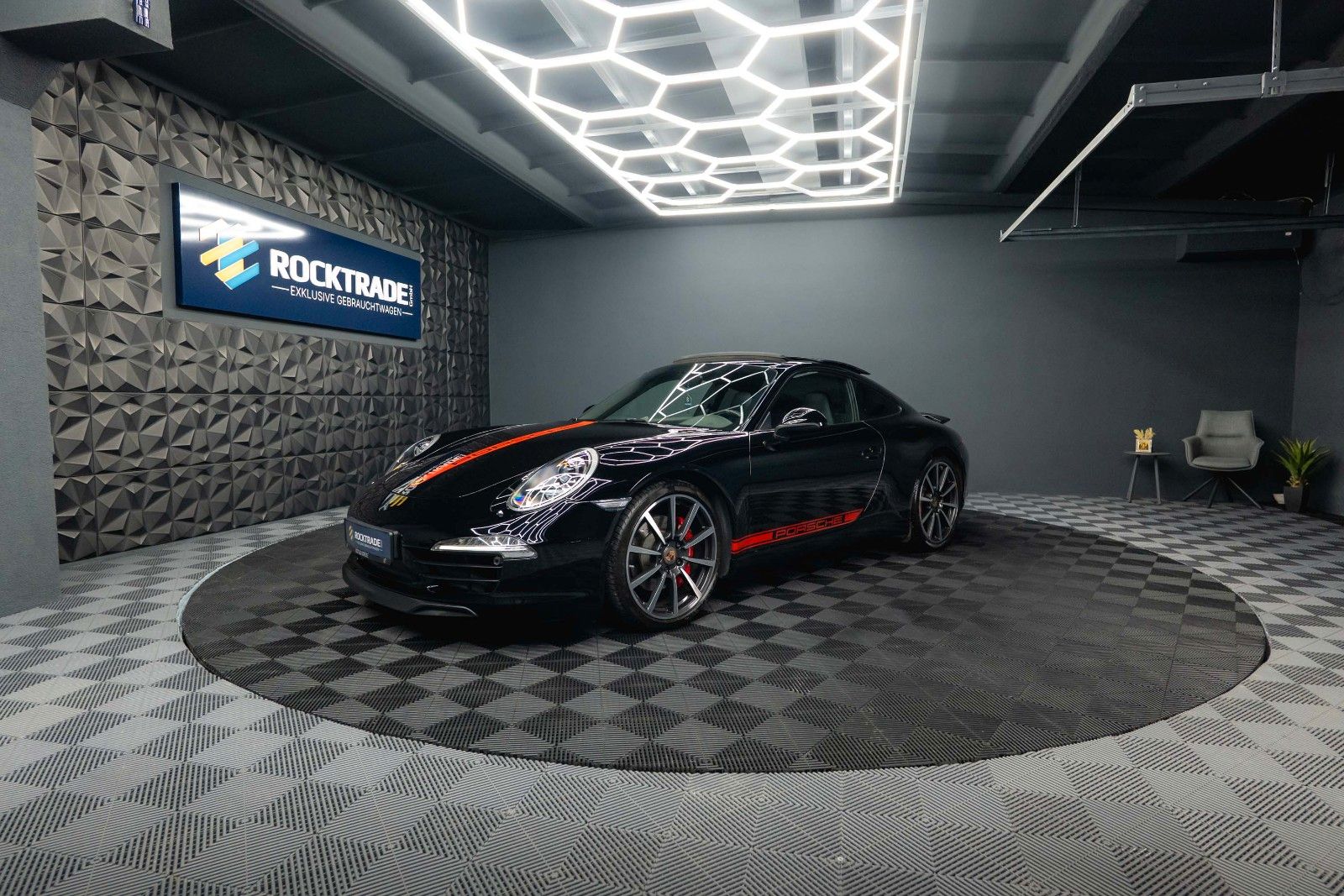 Fahrzeugabbildung Porsche 991 911 Carrera S Black Design Chrono *Pano*LED*