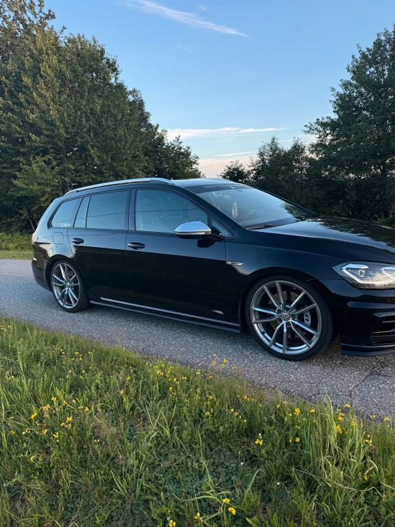 Image of Volkswagen Golf