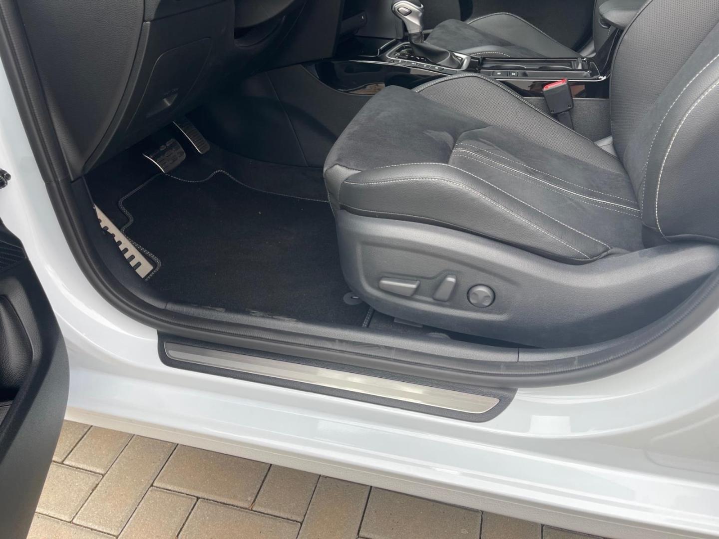 Kia Ceed_sw 1.5T DCT GT-Line Leder Techno Performanc