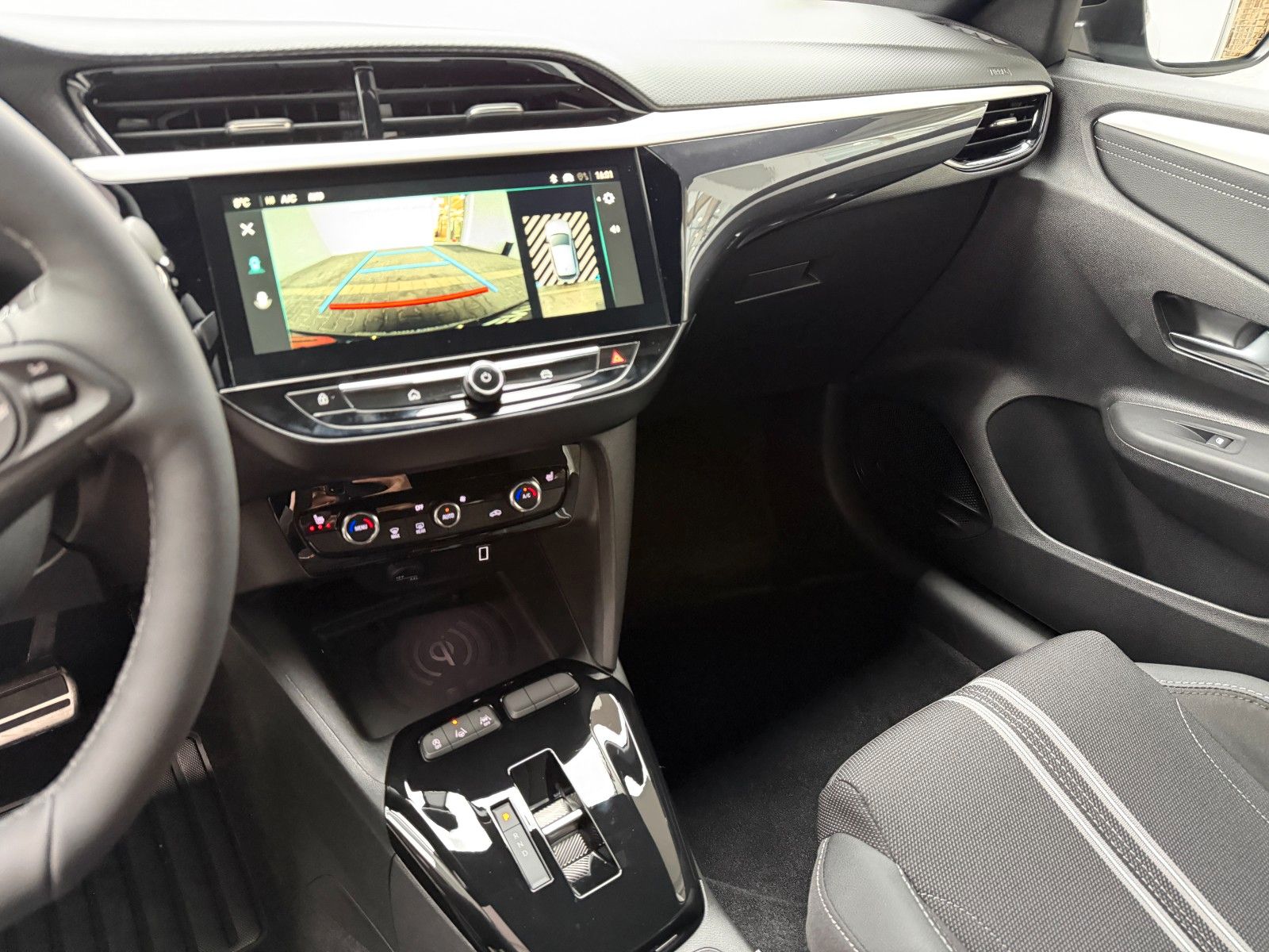 Fahrzeugabbildung Opel Corsa F GS 100PS Automatik/Navi/Kamera!