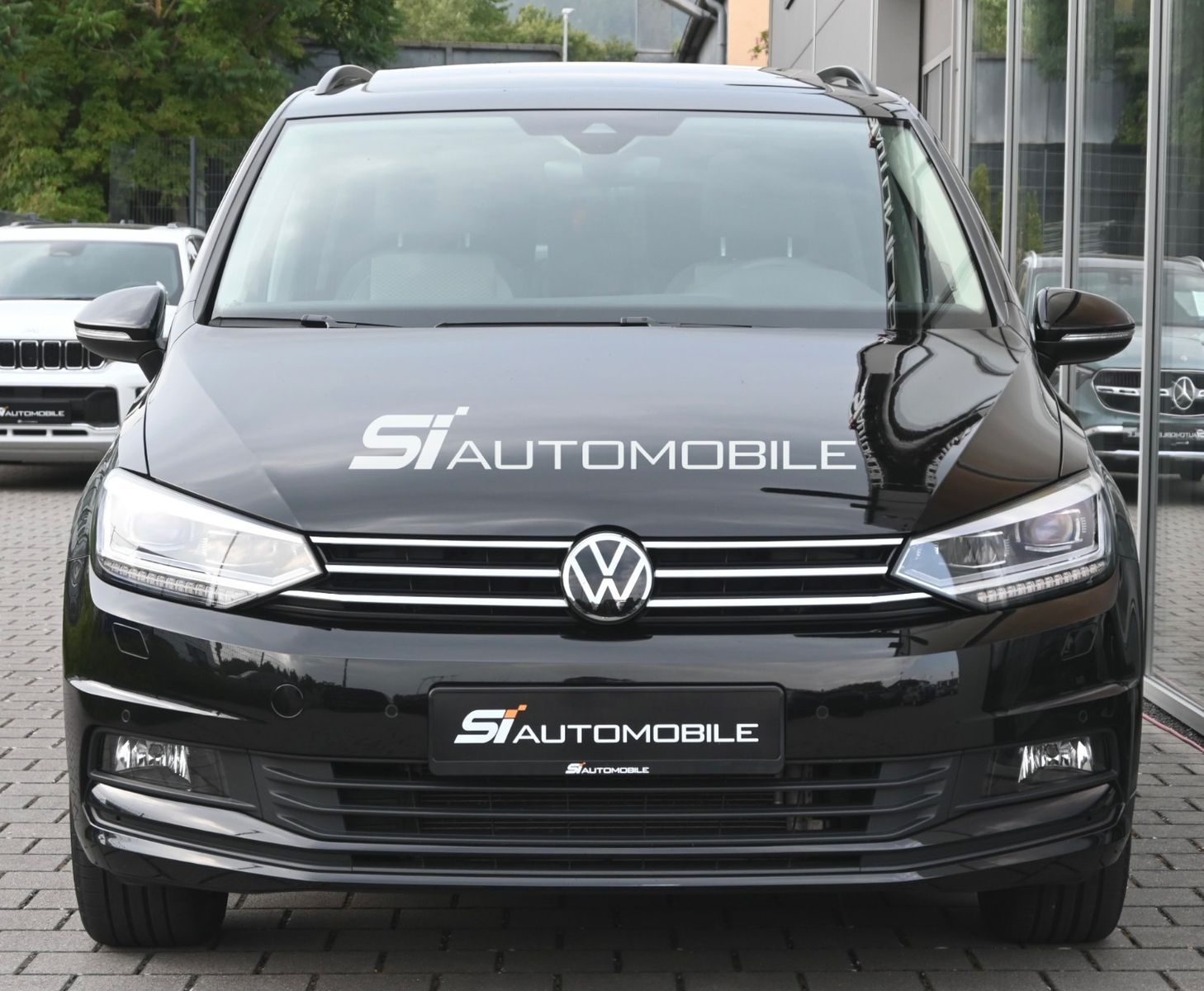 Fahrzeugabbildung Volkswagen Touran 1.5 TSI DSG °ACC°AHK°PANO°STHEIZ°DYNAUDI°