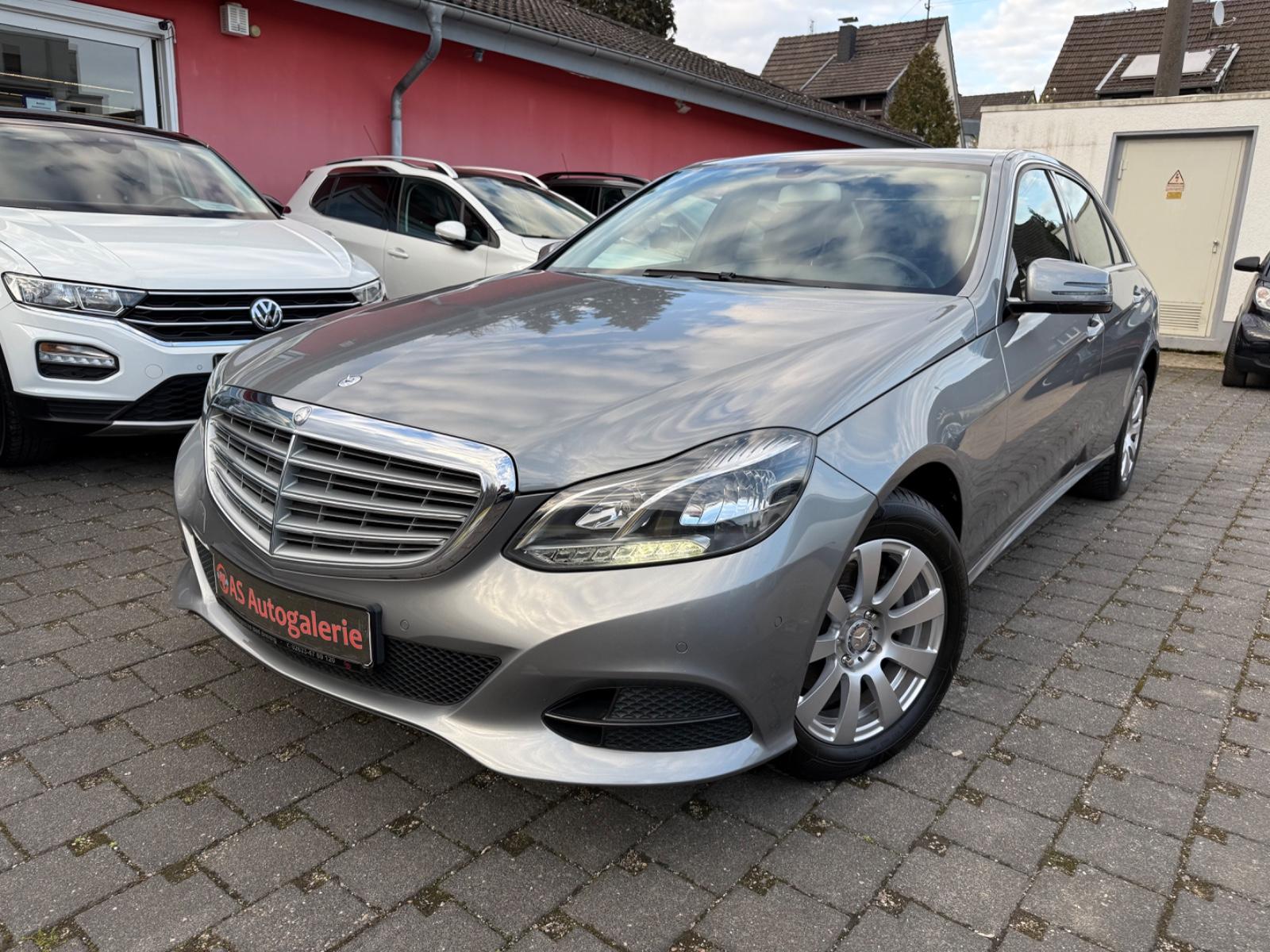 Mercedes-Benz E 200 CGI BlueEfficiency Limo Leder Standheizung