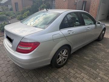 صورة 4 لـ 2011 Mercedes-BENZ C 180