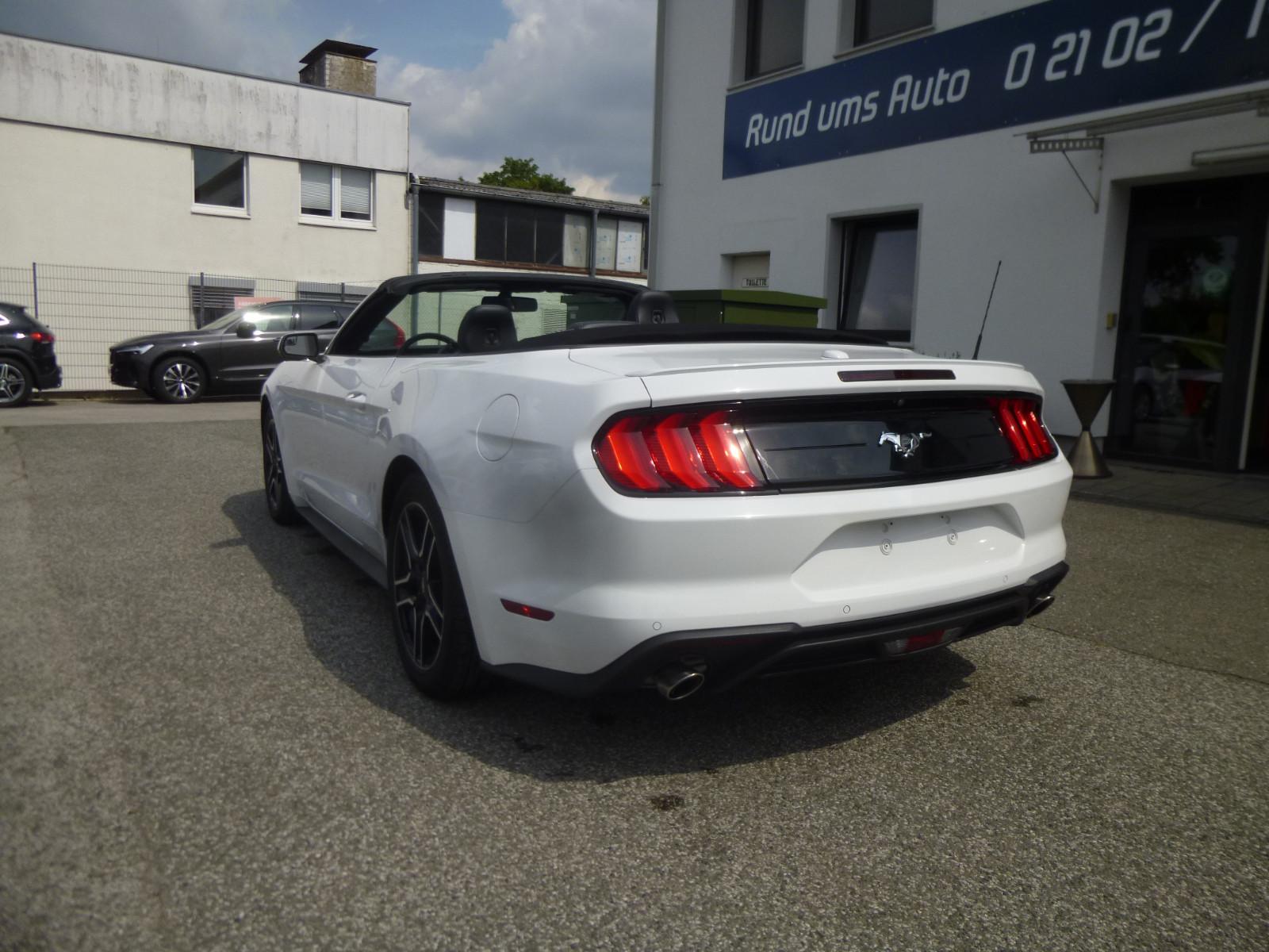 Ford Mustang 2.3 EcoBoost Cabrio