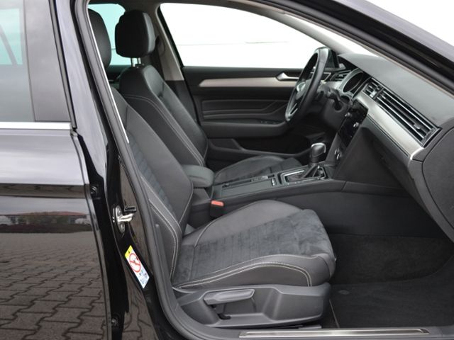 Passat Variant 2.0 TDI DSG Elegance AHK/MATRIX/1
