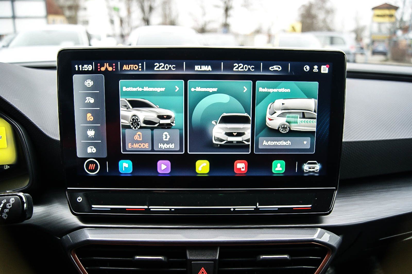 Fahrzeugabbildung CUPRA Leon Sportstourer e-HYBRID VIRTUAL ACC XL 1HAND