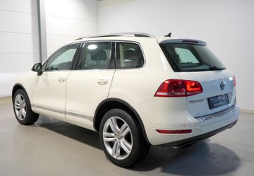 Volkswagen Touareg - 4