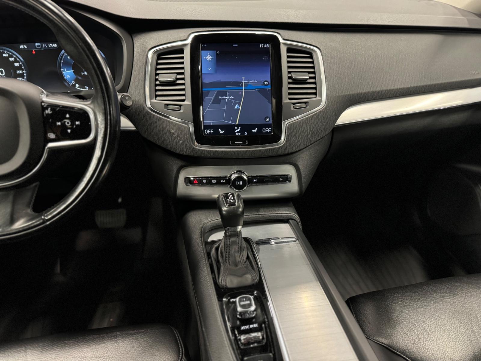 Volvo XC 90 Momentum AWD Navi SHZ LHZ LED 7-Sitzer