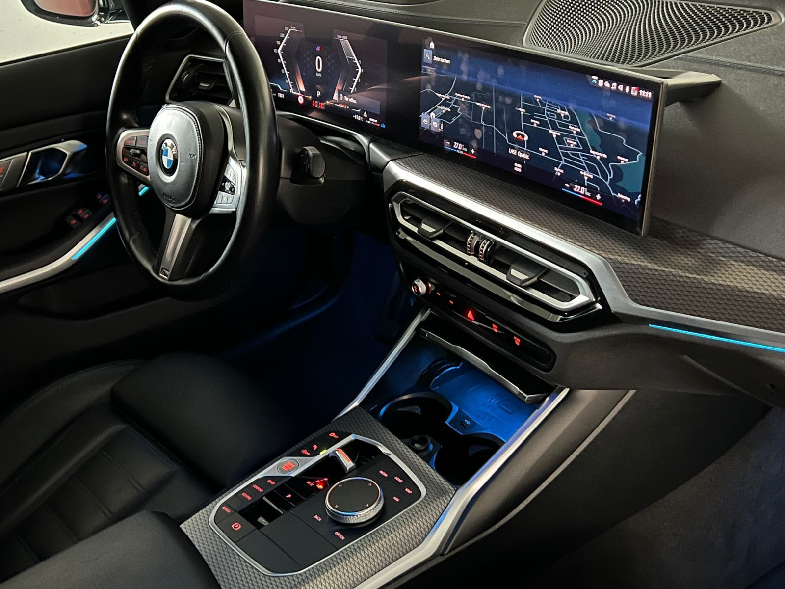 Fahrzeugabbildung BMW 330 i xDrive M SPORT PRO/LED/AHK/PANO/DRAVITGRAU