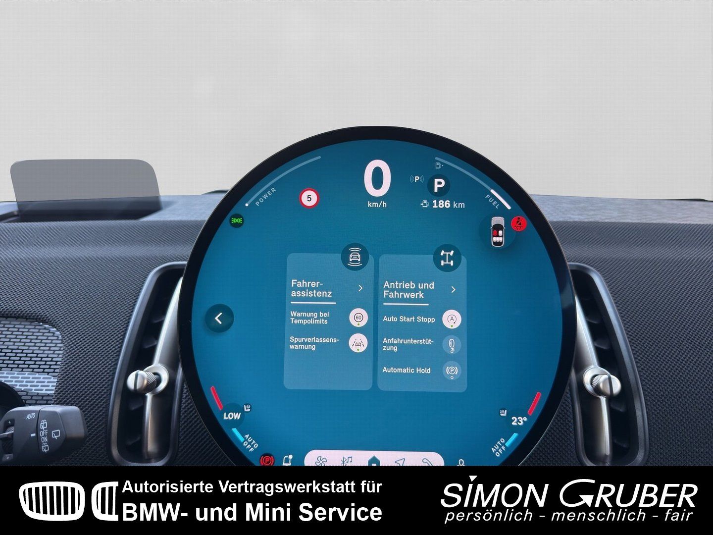 Fahrzeugabbildung MINI Countryman Cooper C Classic Trim Navi HUD LED