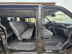 Fahrzeugabbildung Trafic Combi L2H1 3,0t Evolution 9 Sitzer 2.0 BL
