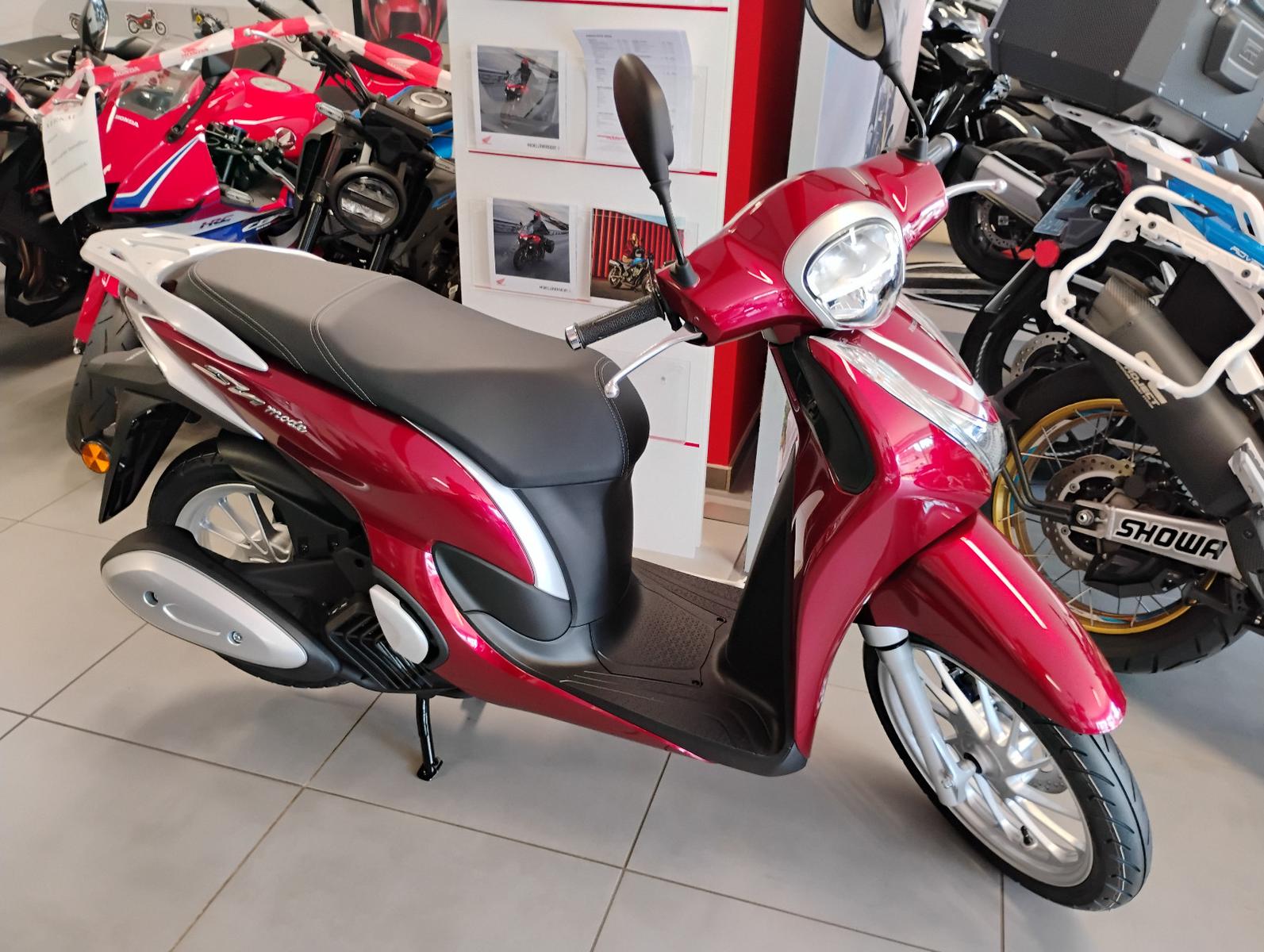 Honda SH Mode 125 MY25,sofort verfügbar,Aktionpreis!