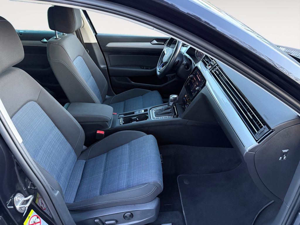 Fahrzeugabbildung Volkswagen Passat Variant 1.4 TSI Plug-In-Hybrid DSG GTE