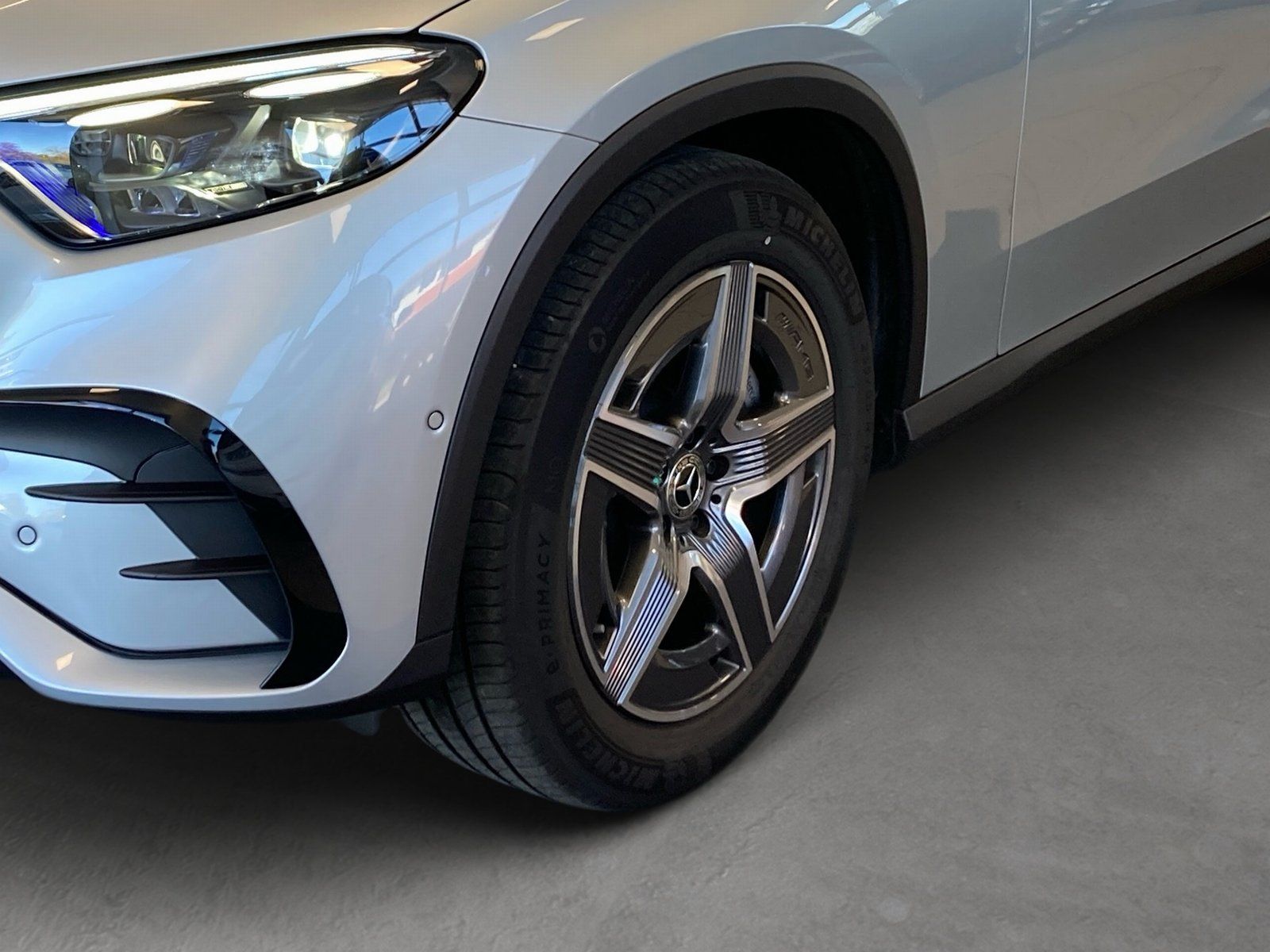 Fahrzeugabbildung Mercedes-Benz GLC 200 4M AMG Plus*Pano*Burme*HUD*360°*DIGITAL*