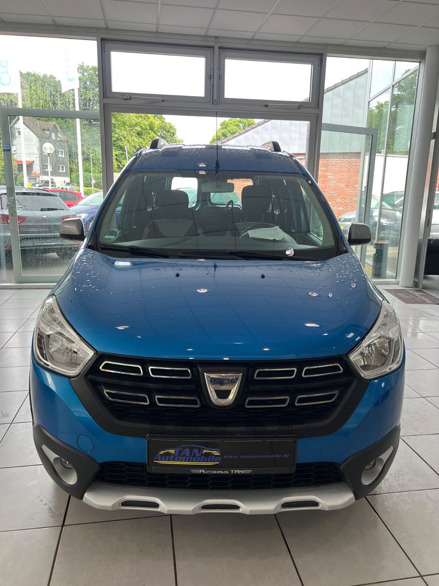 Fahrzeugabbildung Dacia Dokker Stepway*Kamera