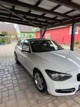 BMW 116i Sport Line Sport Line - BMW 116 aus 2012: 116i