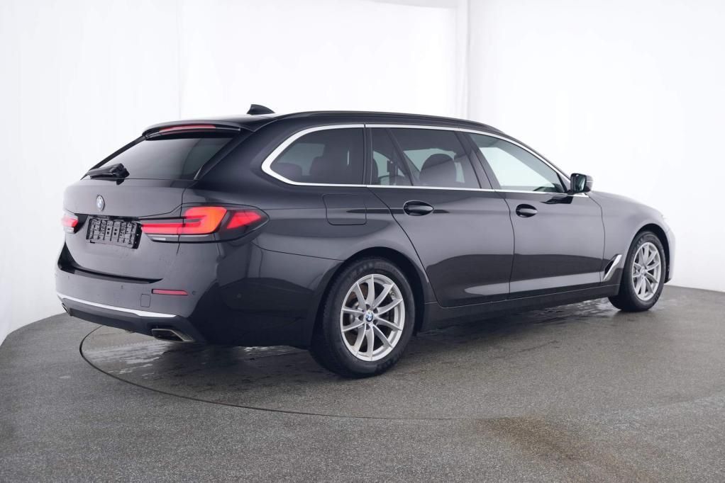 BMW 530 d Touring xDrive 3.0 Steptronic Pano*AHK*Led
