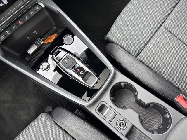A3 Sportback 40 TFSI e S LINE MATRIX+PANO+HUD+KA