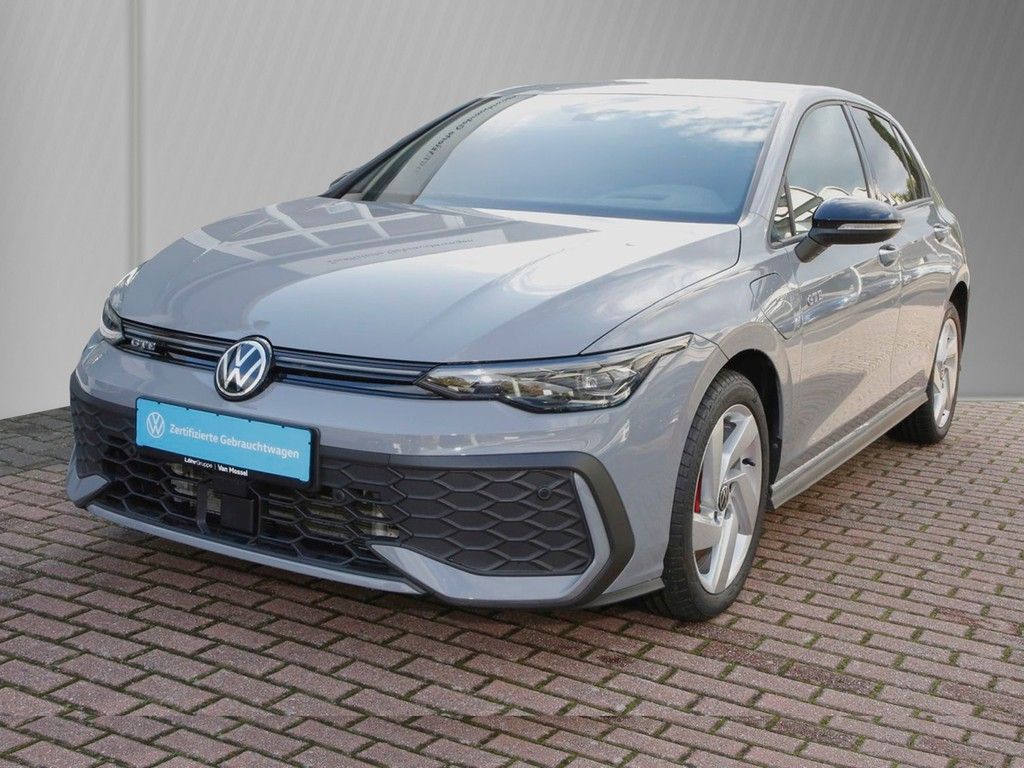 Volkswagen Golf VIII GTE 1.5 TSI eHybrid 200 kW Black Style imagem 3