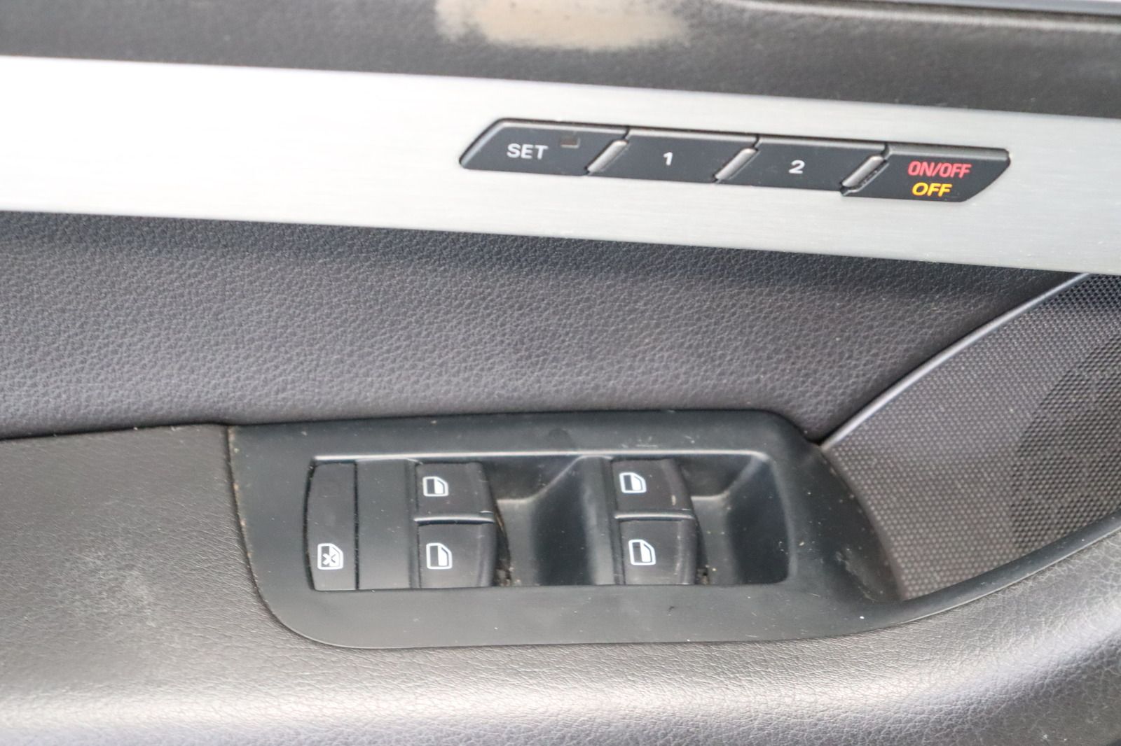 Fahrzeugabbildung Audi A6 3.0 TDI quattro Avant S-line * Navi * Memory