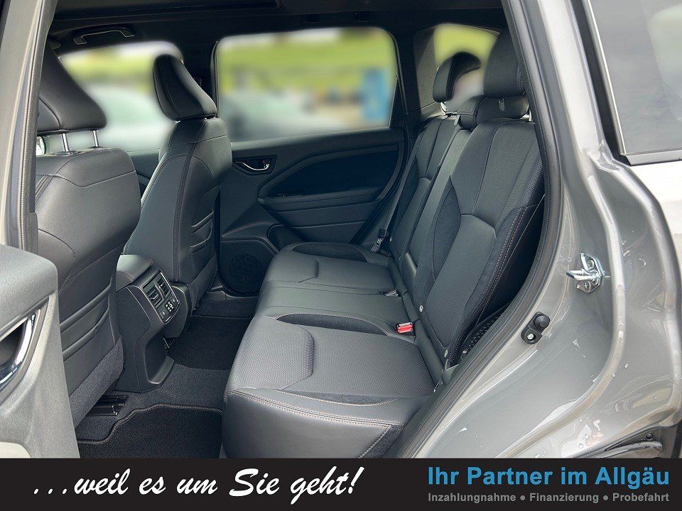 Fahrzeugabbildung Subaru FORESTER 2.0ie AUT AWD PLATINUM PANO 360+H&K+LED