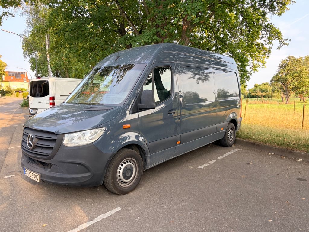 Image of Mercedes-Benz Sprinter