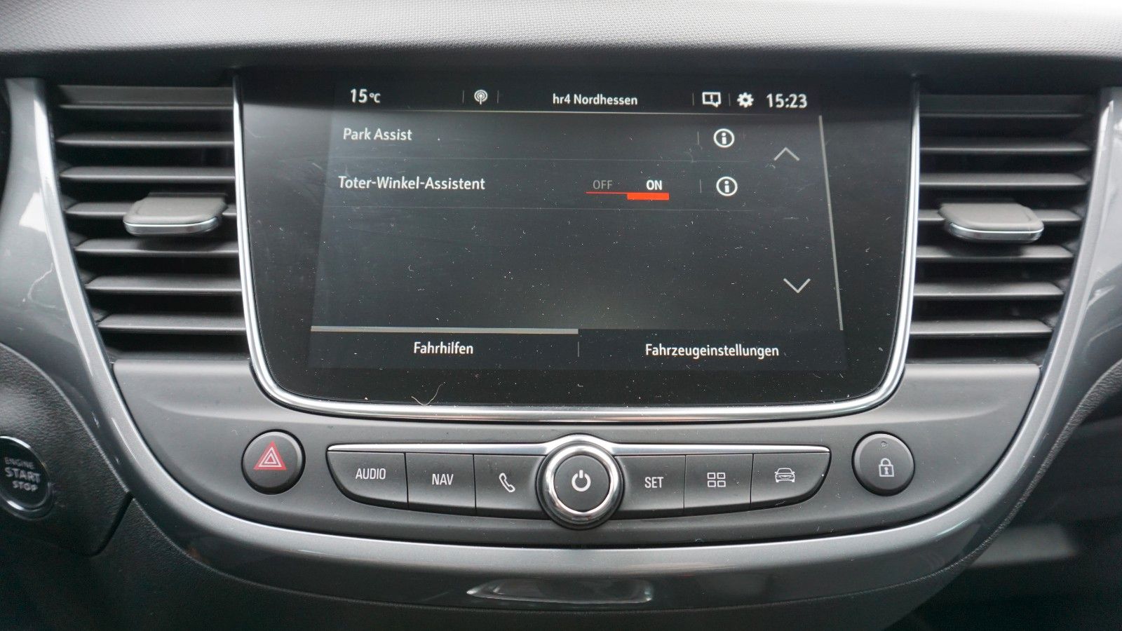 Fahrzeugabbildung Opel Crossland (X) Ultimate, Head Up, Navi, Leder
