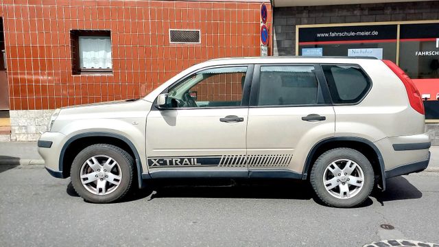 Nissan X-trail, 2.0 Benzin, CVT. In gutem ...