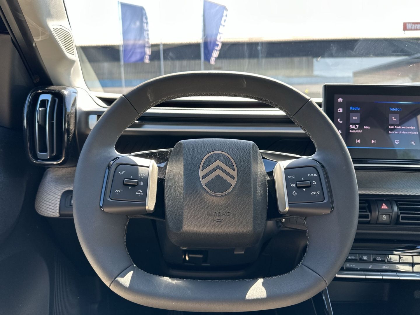 Fahrzeugabbildung Citroën C3 MAX 1.2 PT Turbo 100 S&S Navi CarPlay SHZ.