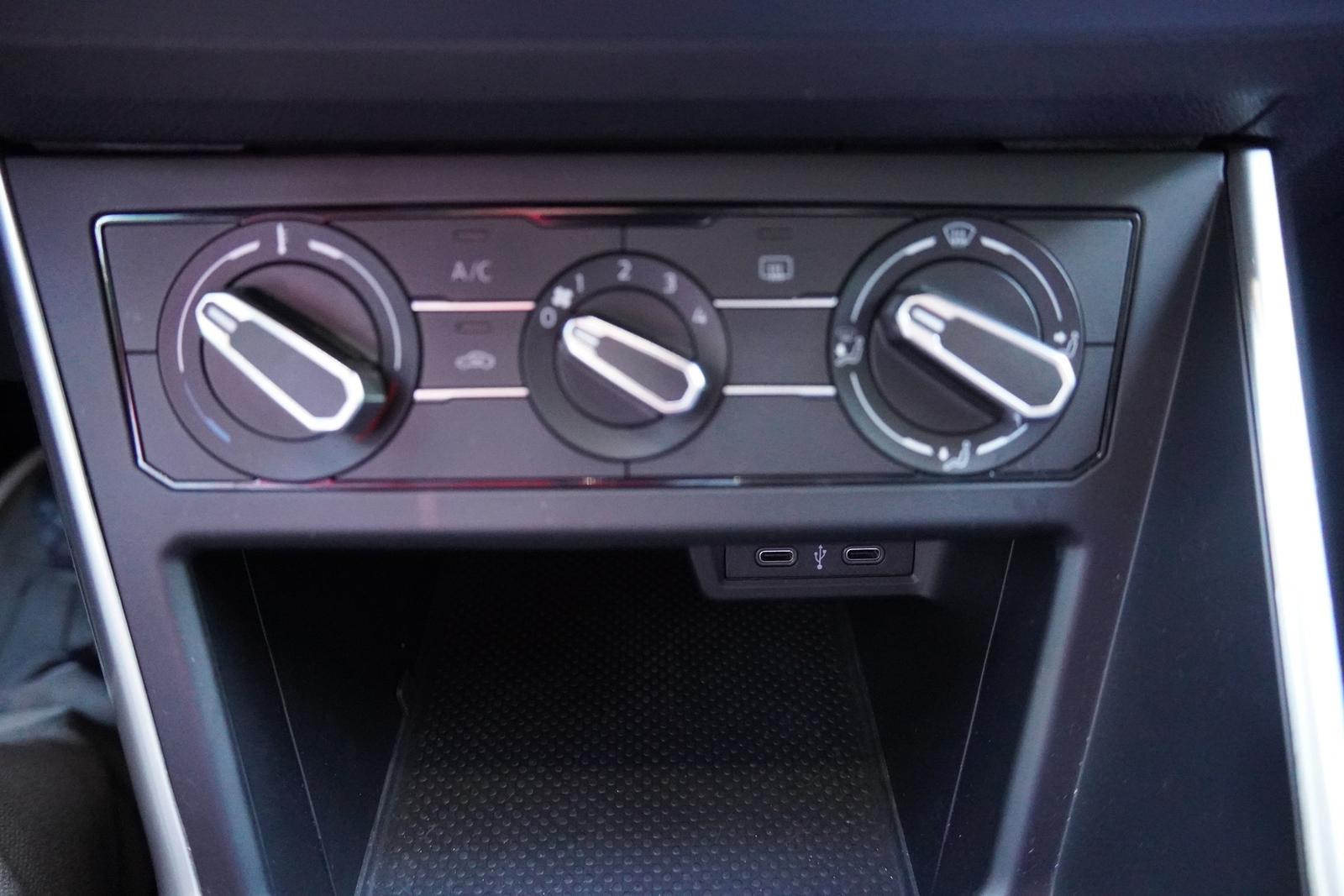Volkswagen Taigo 1.0 TSI Life Digitales Cockpit DAB LED PDC