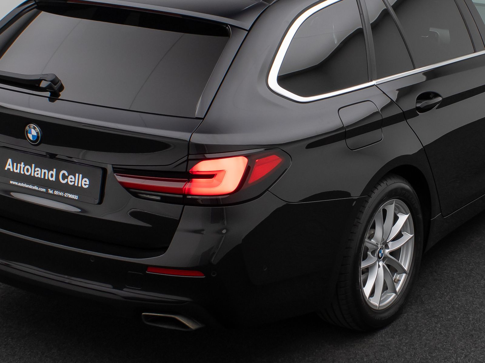 Fahrzeugabbildung BMW 530d Kamera DAB HiFi 4xKlima Leder Sport Alarm
