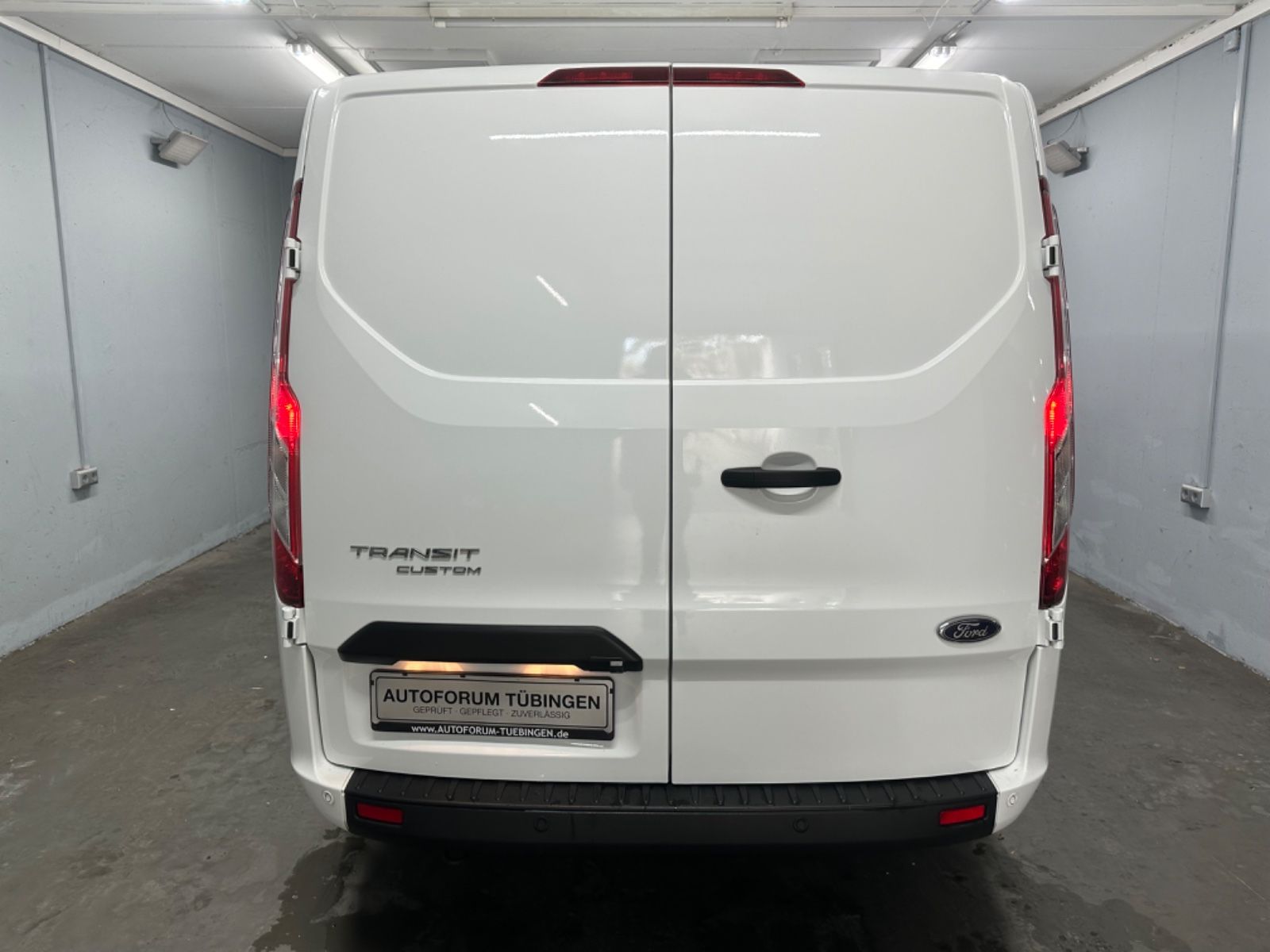 Fahrzeugabbildung Ford Transit Custom 300 L1H1 TREND*NAVI*TEMPO*KAMERA*