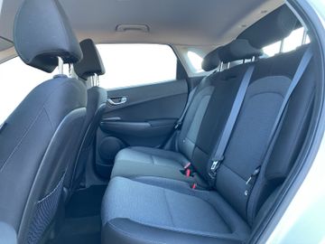 Hyundai Kona Elektro Select 39,2 kWh Kam.+OBC+Navi+SHZ