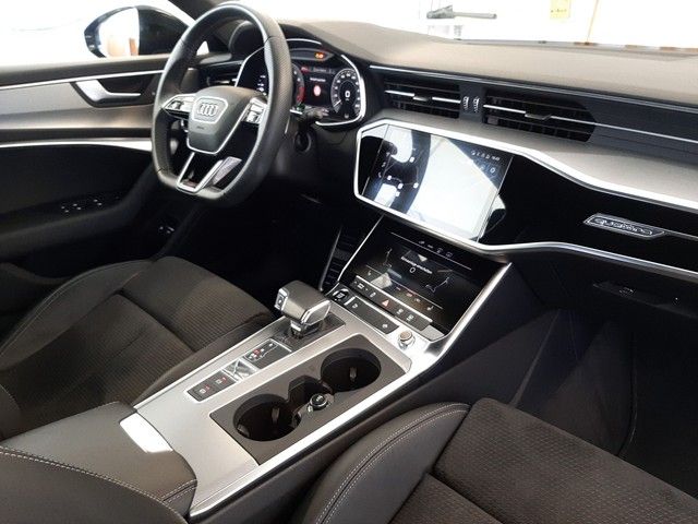 Fahrzeugabbildung Audi A6 Avant S line 55TFSIe quattro Matrix HeadUp