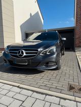 Mercedes-Benz E 250 4MATIC T *ILS*Standh*AHK*Leder* BlueTEC  - Mercedes-Benz E 250 in Köln