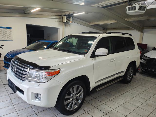 Toyota Land Cruiser -