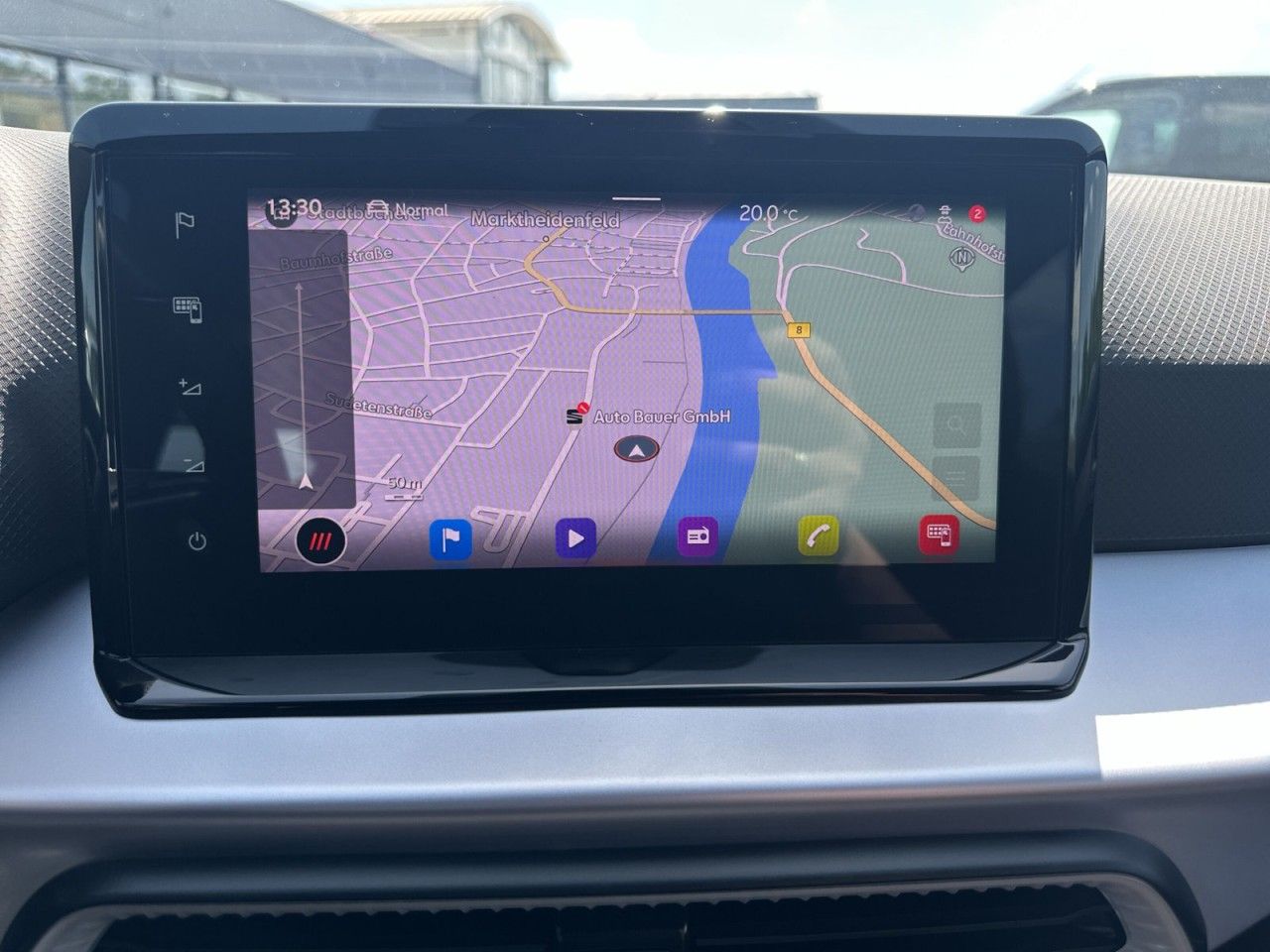 Fahrzeugabbildung SEAT Ibiza FR 1.0 TSI 110 PS-Navi*Kamera*Virtual* - mit KI generiert/bearbeitet