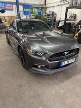 Ford Mustang 5.0 Ti-VCT V8 GT Auto GT - Ford Mustang: V