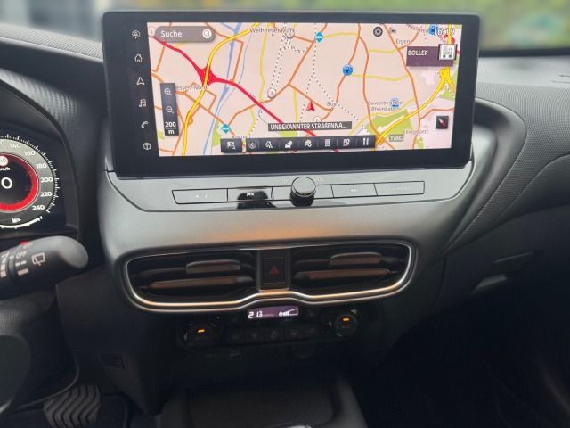 Fahrzeugabbildung Nissan JUKE 1.6 HYBRID 143 PS 4AMT N-CONNECTA Winter II