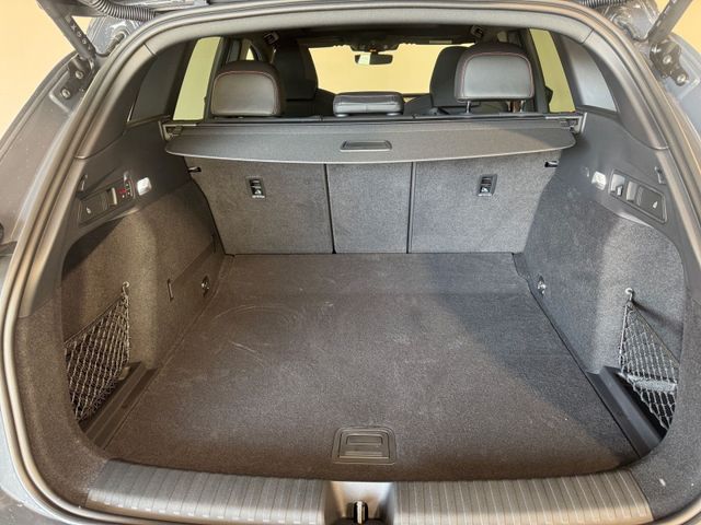SQ6 SUV e-tron EDITION ONE GREY+AHK+PANO+B&O+HUD