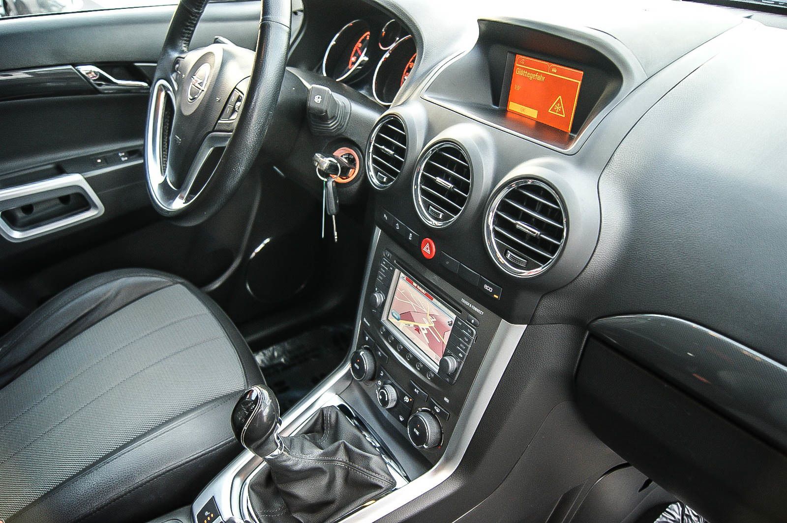 Fahrzeugabbildung Opel Antara 2.0 CDTi 4x4 170PS EDITION EURO6 NAVI PDC